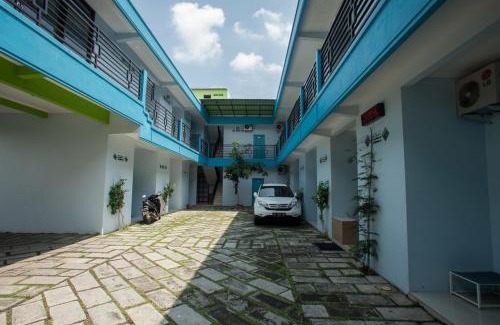 Madiun House | RedDoorz Syariah at Kartohardjo Madiun