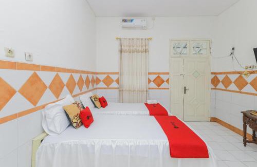Prigen Hotel | RedDoorz Syariah at Mojosari