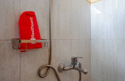 Banyumas House | RedDoorz Syariah near Alun Alun Purwokerto