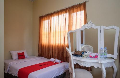 Kalianget Hotel | RedDoorz Syariah near Alun Alun Wonosobo 3