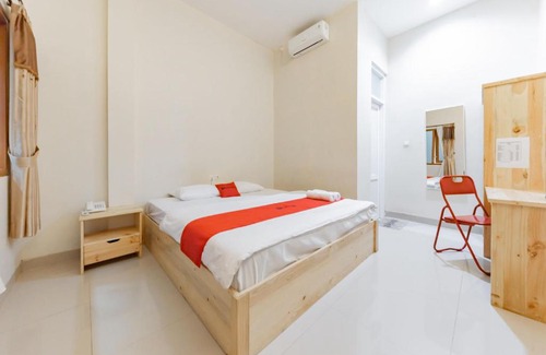 Subang Hotel | RedDoorz Syariah near DPRD Kabupaten Subang