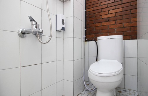 Mertoyudan Hotel | RedDoorz Syariah near Akmil Magelang