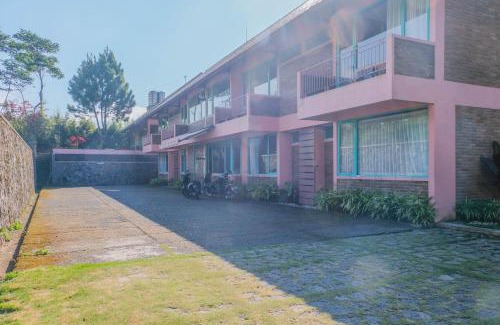 Getasan Hotel | RedDoorz Syariah near Kopeng Treetop Adventure