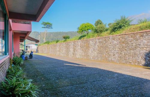 Getasan Hotel | RedDoorz Syariah near Kopeng Treetop Adventure