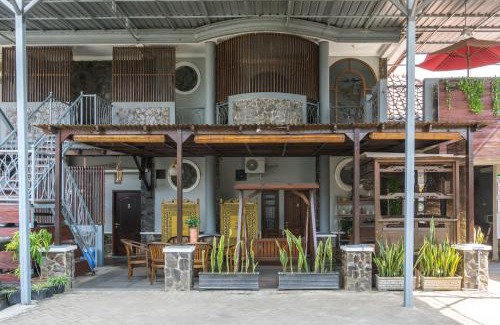 Malang House | RedDoorz Syariah near RRI Malang