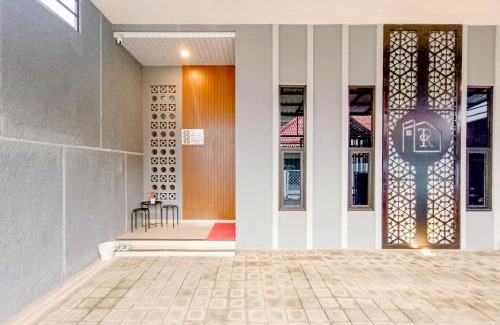 Semarang Hotel | RedDoorz Syariah near RS Bhayangkara Gayamsari Semarang