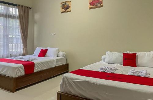 Madiun Hotel | RedDoorz Syariah near Stasiun Madiun 2