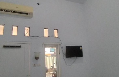 Tegal Hotel | RedDoorz Syariah near Transmart Tegal