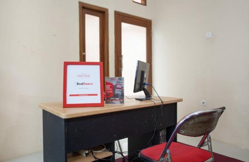 Banyuwangi House | RedDoorz Syariah near UNTAG Banyuwangi