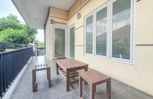 Sumber Hotel | RedDoorz Syariah near Universitas Muhammadiyah Cirebon