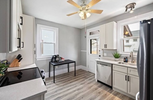 Old North Columbus House | REDESIGNED 5BRs HOME NEAR UNIVERSITY & STADIUM With FREE PARKING