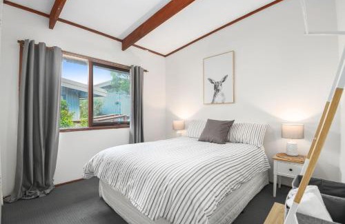 Merrijig Apartment | Redgum Apartment - Merrijig - Sleeps 7