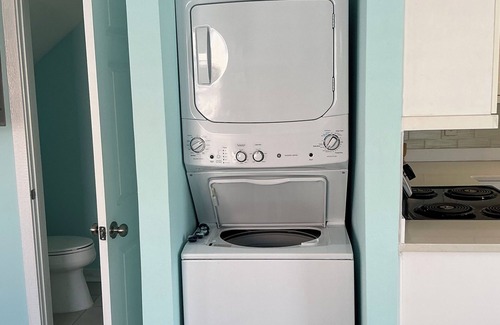 Redington Shores House | Redington Shores Sunny Beach Cottage - side B- steps to the beach!