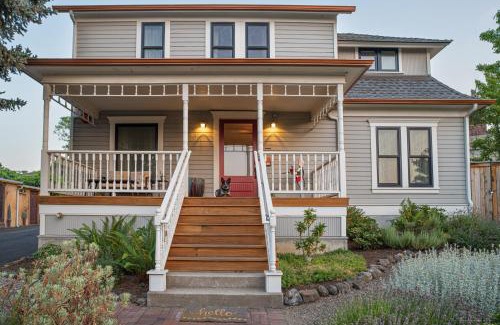 Siskiyou-Hargadine Historic District House | Redtail Inn - 3 Suites Sleeps Up To 12