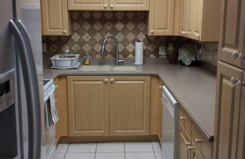 Golden Beach Condo | Reduced fall 2024 rates. Beautiful well-kept condo located on Golden Beach.
