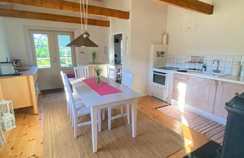 Gronskara House | Reduced in June and July, close to the lake, free Icelandic horseback ride