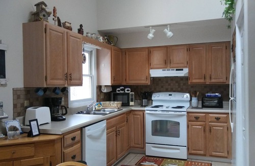 Beech Mountain Ski Chalet | Reduced🍁Beech MTN home 3 beds 2bath wifi/Cable/Sleeps 6/Clean/2mls 2ski resortn