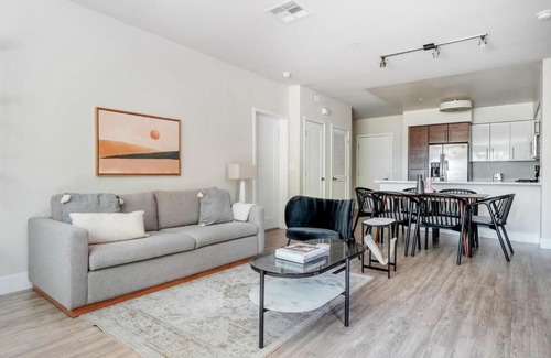 Centennial Apartment | Redwood City 2br wparking pool spa nr Caltrain SFO-1445