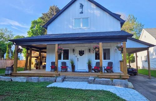 Historic Old Town House | Redwood Suite