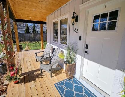 Historic Old Town House | Redwood Suite