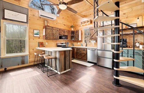 West Fork House | Redwoods Rising - Sweeping Views - Hot Tub