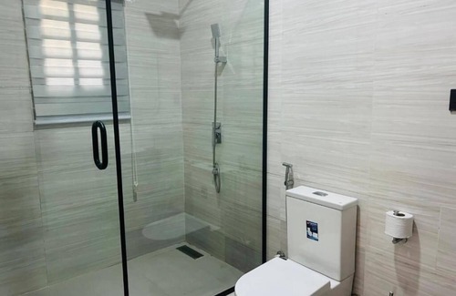 Igwuruta Hotel | Reens Suites and Apartment