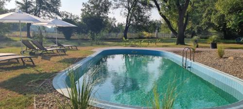 Kiskunmajsa House | Reethouse Nature Resort - Pool Sauna Swimming pond