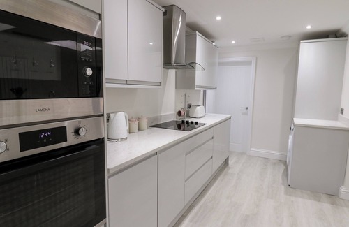Burry Port House | REEVAS-RETREAT, pet friendly, character holiday cottage in Burry Port