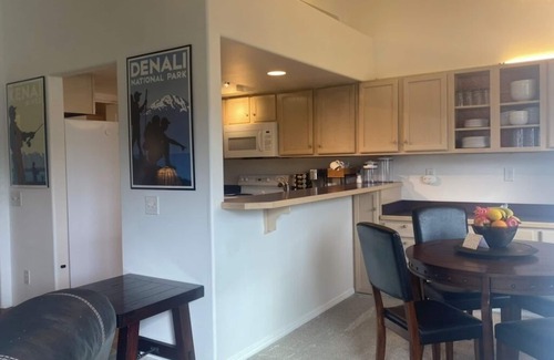 Campbell Park Condo | Reflection Lake in UMED District: a tranquil setting in midst of an active city