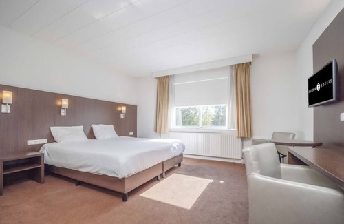 Waalwijk Hotel | Refresh, Relax, Repeat: Your Comfortable Hideaway in Waalwijk