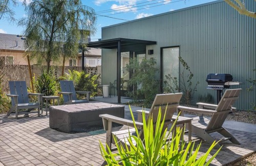 Camelback East Apartment | Refreshing 1-bedroom Apartment - 80 Walkscore!