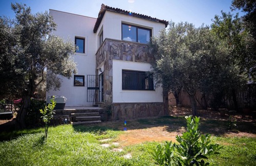 Torba Villa | Refreshing Home with Garden in Torba, Bodrum
