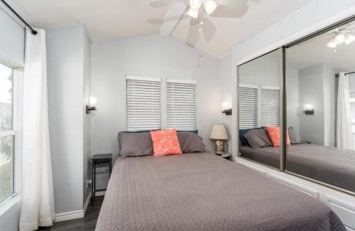 Port Isabel House | Refreshing Resort Getaway with Patio near the Bay