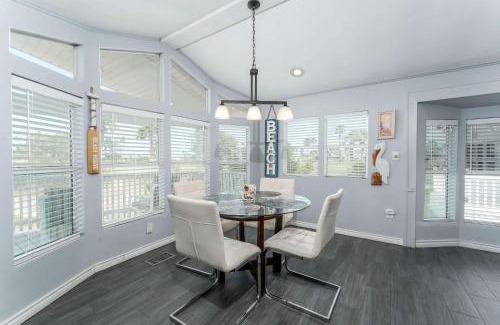 Port Isabel House | Refreshing Resort Getaway with Patio near the Bay