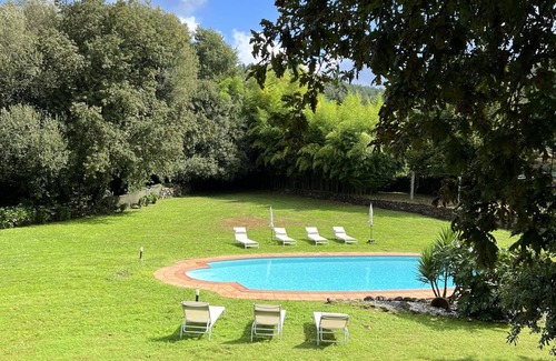 Catoira Cottage | REFURBISHED RURAL HOUSE WITH BEAUTIFUL ROOMS