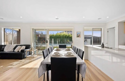 St Leonards House | Regal Park Villa with Pool and Alfresco Living