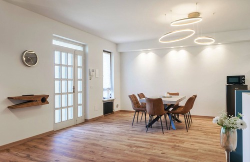 Cisano Apartment | Regarda - Emerald apartment near the beach with pool