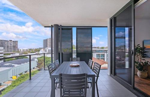 Toowong Apartment | Regatta Hideaway - A Breezy Balcony Residence