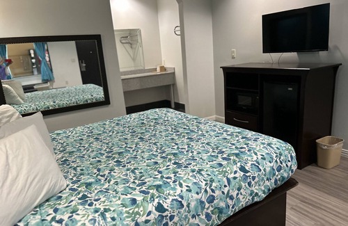 Humble Hotel | Regency Inn and Suites