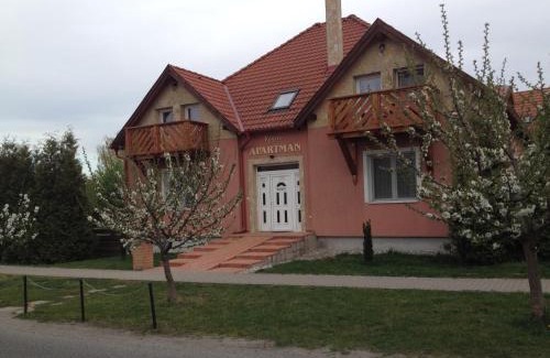 Hegyko Apartment | Regina Apartman Hegykő