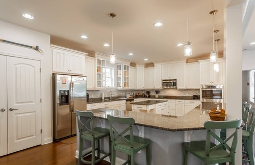 Dodds Addition House | Rehoboth Beach or Dewey Beach Clean/Airy 5BR Home Sleeps 14