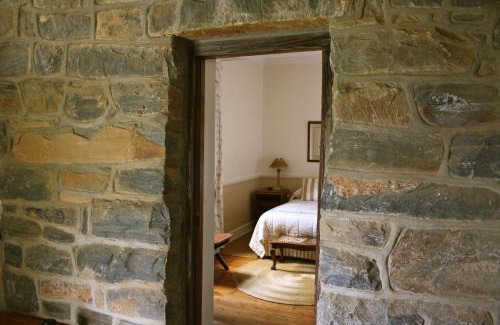 Lobamba Cabin | Reilly's Rock Hilltop Lodge