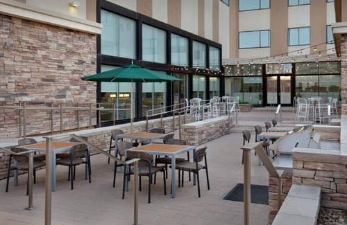 Lone Tree House | Reimagine your extended stay at our Lone Tree, Colorado hot