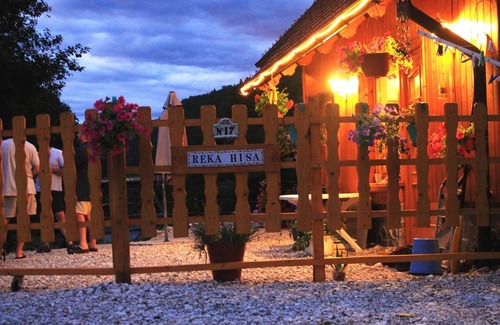 Bled Ski Chalet | Reka Hisa River Side Chalet