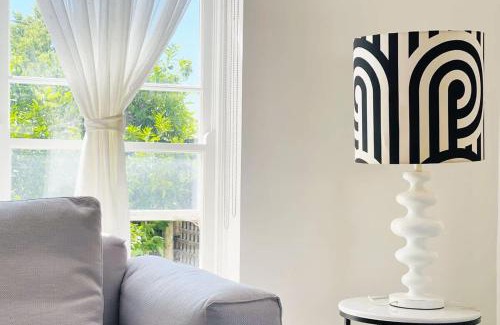 Toorak House | REL 3B Toorak Whitehouse Corporate home