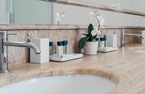 Ischia Porto Hotel | Relais Corte degli Aragonesi