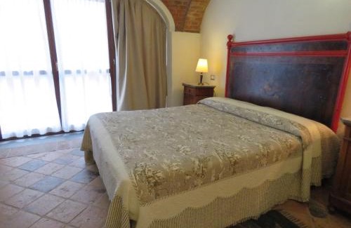 Montalto Hotel | Relais Palazzo Paleologi Sec.XIV