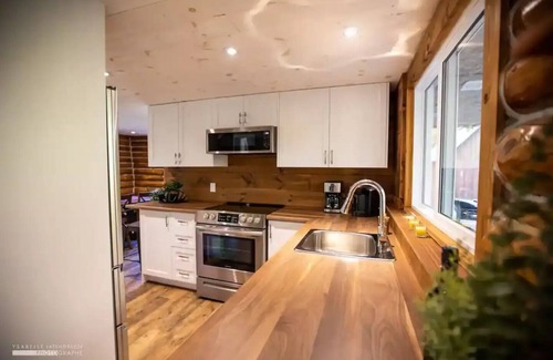 Mandeville Ski Chalet | Relax and explore nature in a cozy chalet with spa and ATV trails