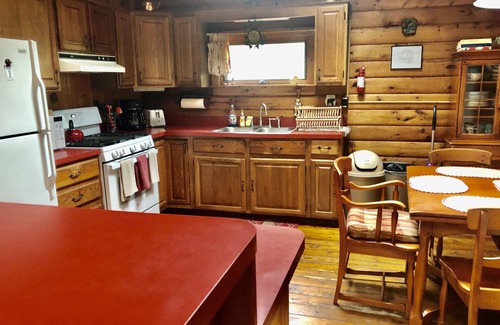 Phoenicia Cabin | Relax and Reboot Your Senses!