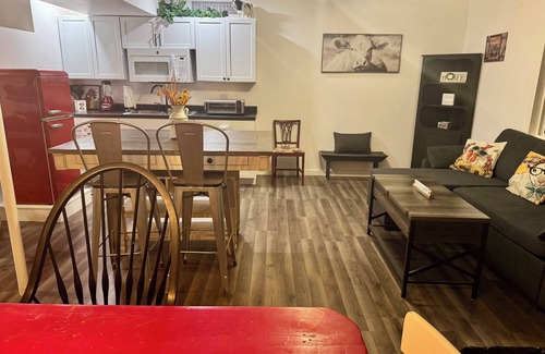 Benton Apartment | Relax and Unwind at a Peaceful Retreat Near Rend Lake